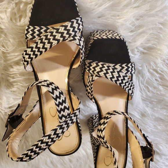 Jessica Simpson Zigzag Black and White Platform Heels Size 10 - Picture 7 of 8